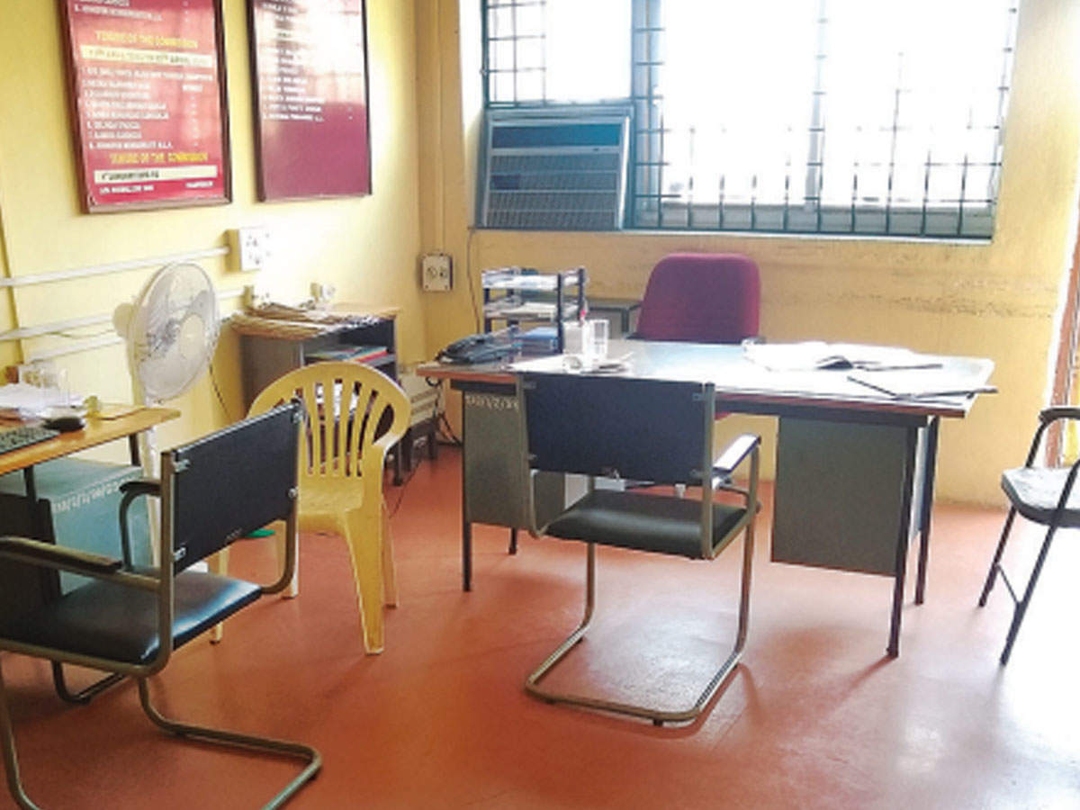 Despite women visiting to seek help, the commission’s office at Junta House, Panaji, wears a deserted look