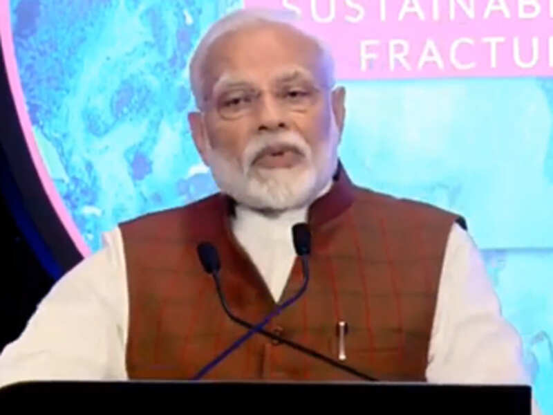 Live: PM Modi addresses ET Global Biz summit