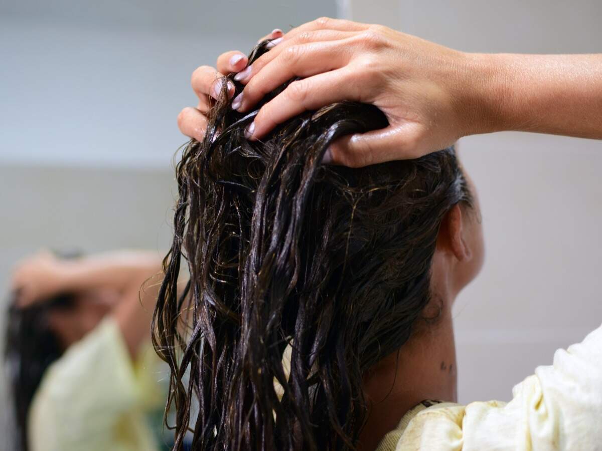 Irritated scalp and fragile hair after Holi