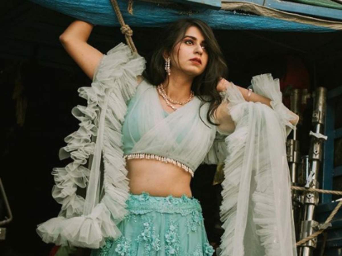 1200px x 900px - Photo: Kinjal Dave looks drop-dead gorgeous in THIS stunning lehenga |  Gujarati Movie News - Times of India
