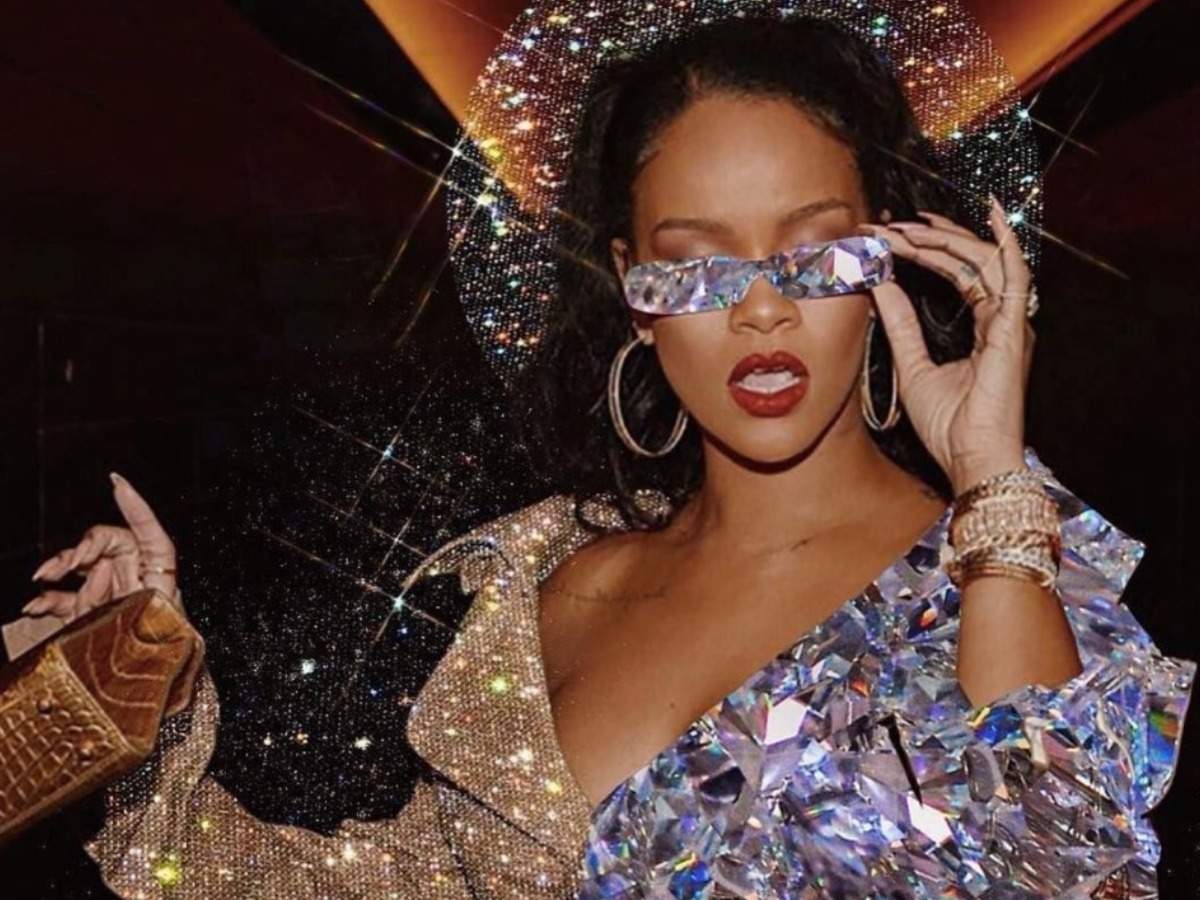 Rihanna Creates a Fenty Beauty Tik Tok House