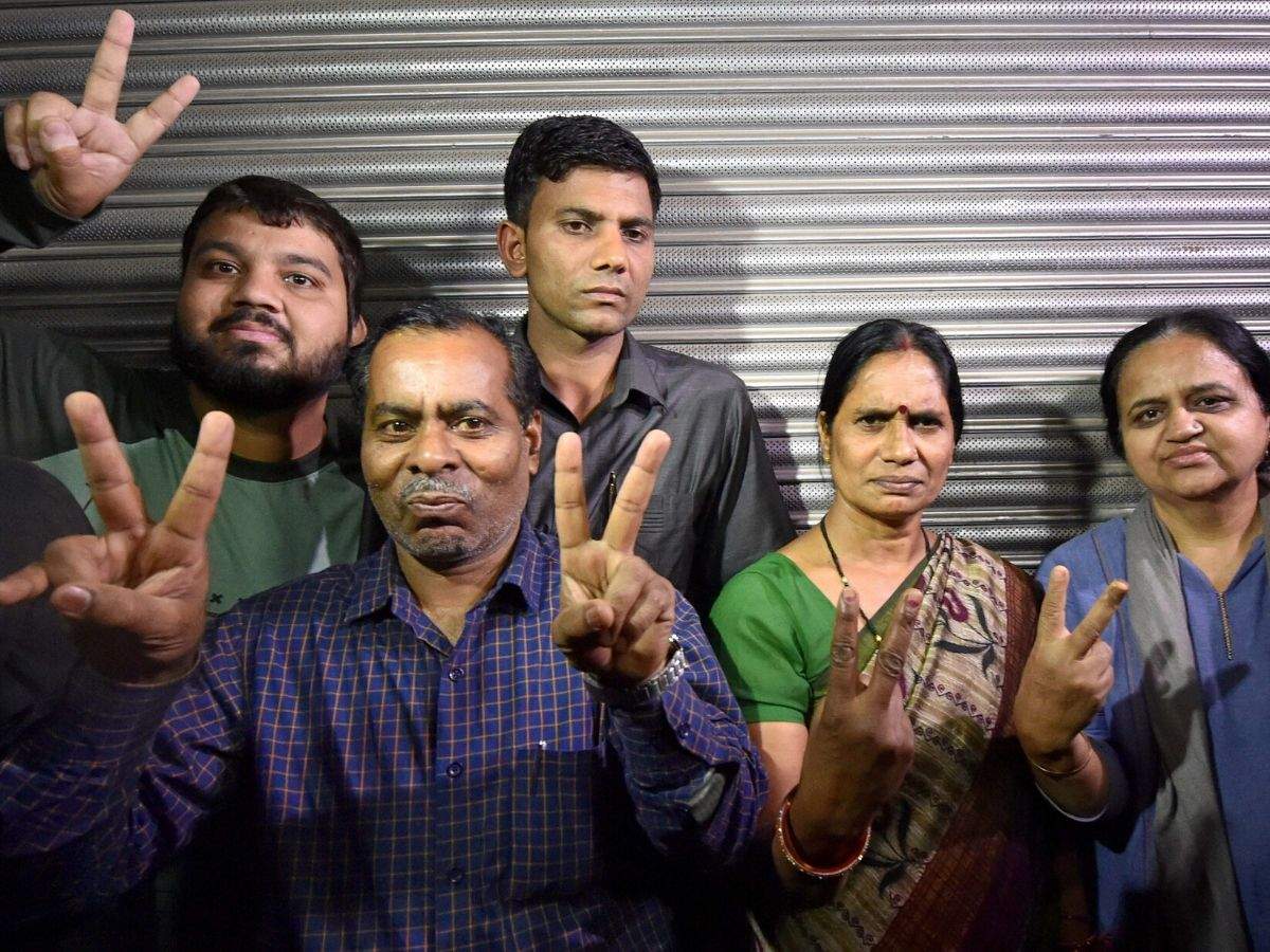 Nirbhaya case live: HC hears convicts plea