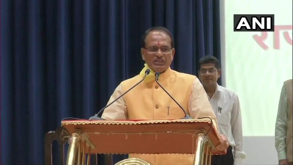 Live: Shivraj Chouhan takes oath as MP CM