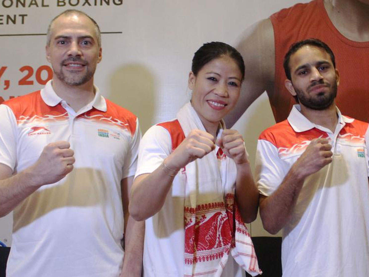India's boxing High Performance Director Santiago Nieva with Mary Kom and Amit Panghal. (BFI photo)