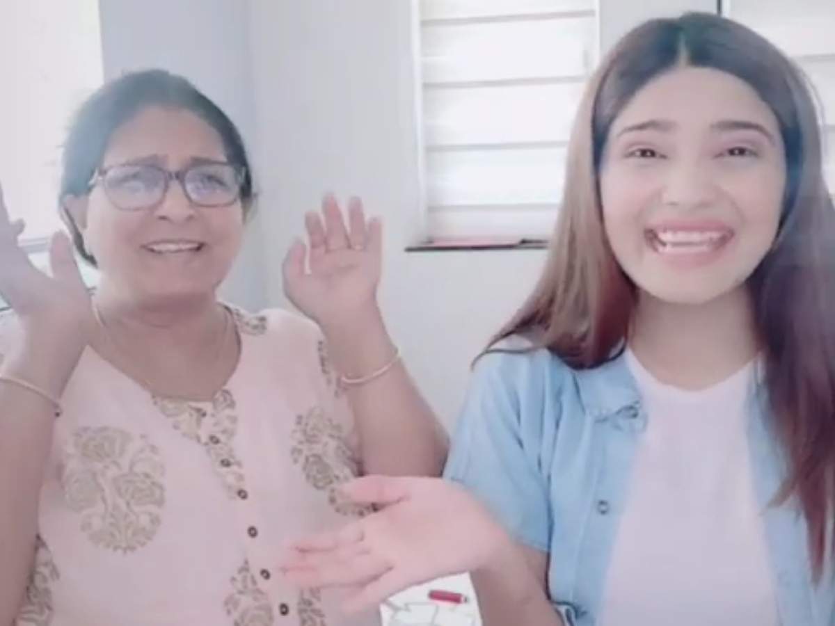 Bhakti Kubavat shows her funny side as she imitates Kajol from Kabhi Khushi  Kabhie Gham in this latest video | Gujarati Movie News - Times of India