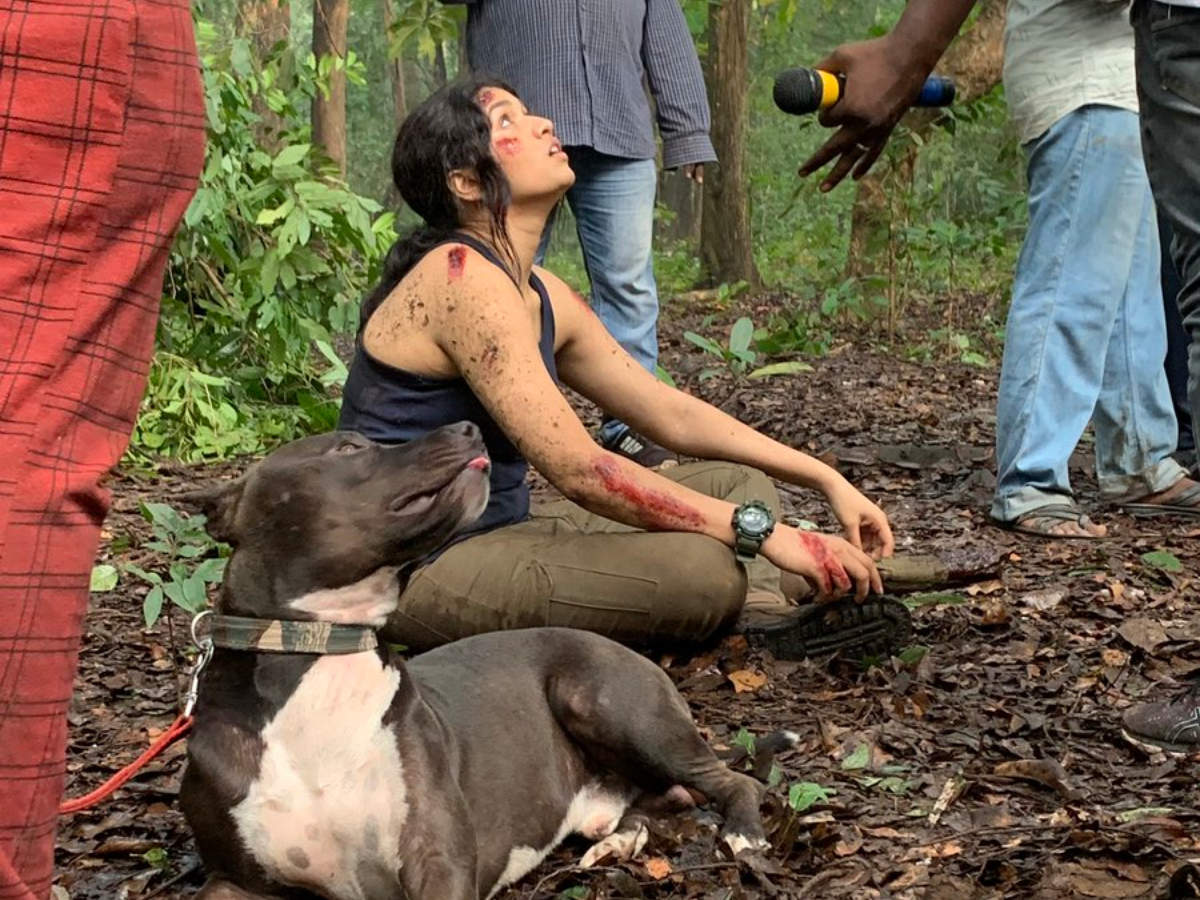 Sunainaa shares BTS video of being attacked by a Pitbull dog ...