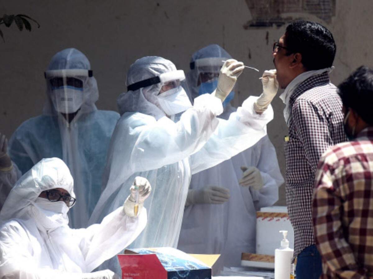 Live: US coronavirus death toll passes 20,000