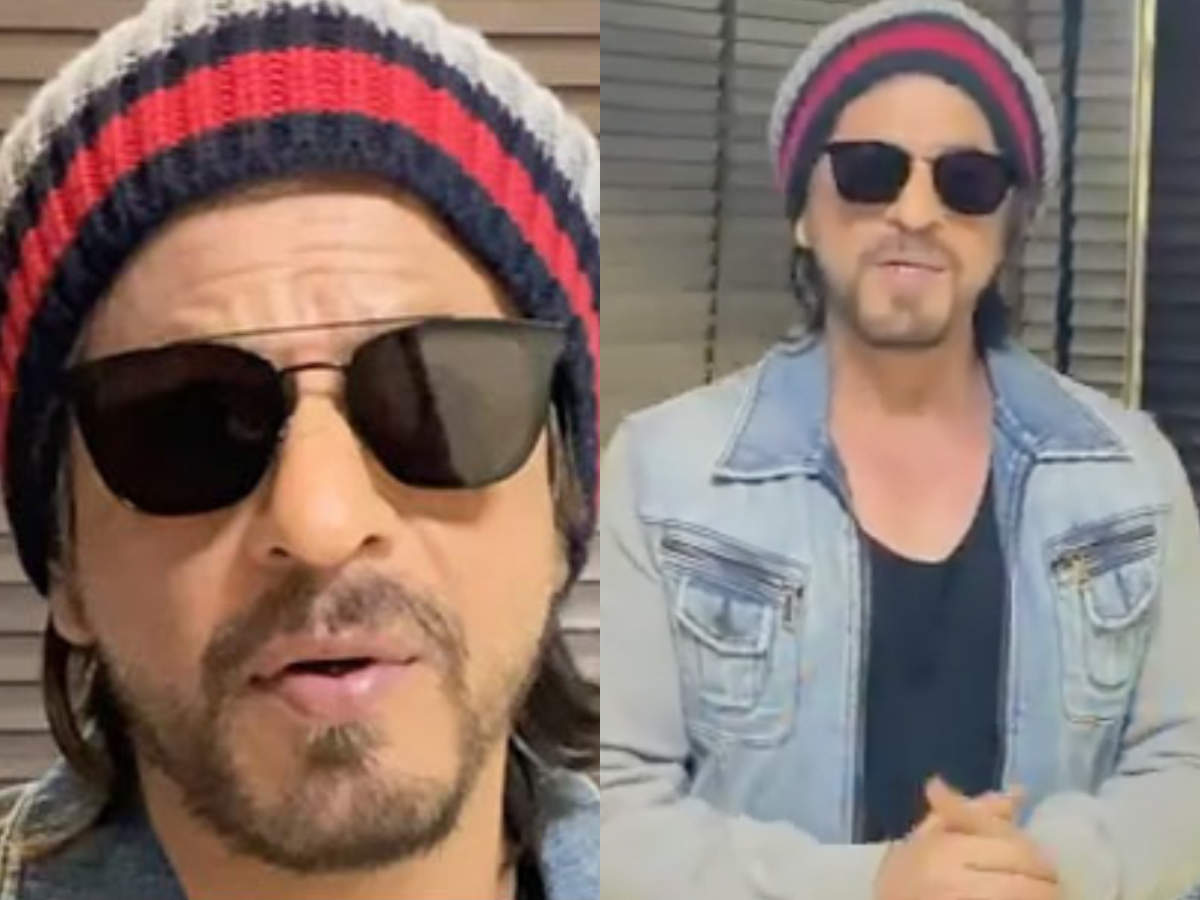 We Are Crushing On Shah Rukh Khan S Wool Beanie And Metal Sunglasses Times Of India Shah rukh khan retweeted red chillies entertainment. shah rukh khan s wool beanie
