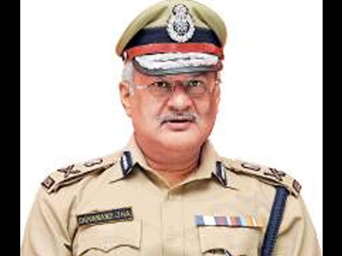 The present DGP retired by the age limit, the charge as the new DGP of the state will be handed over to Vikas Aid