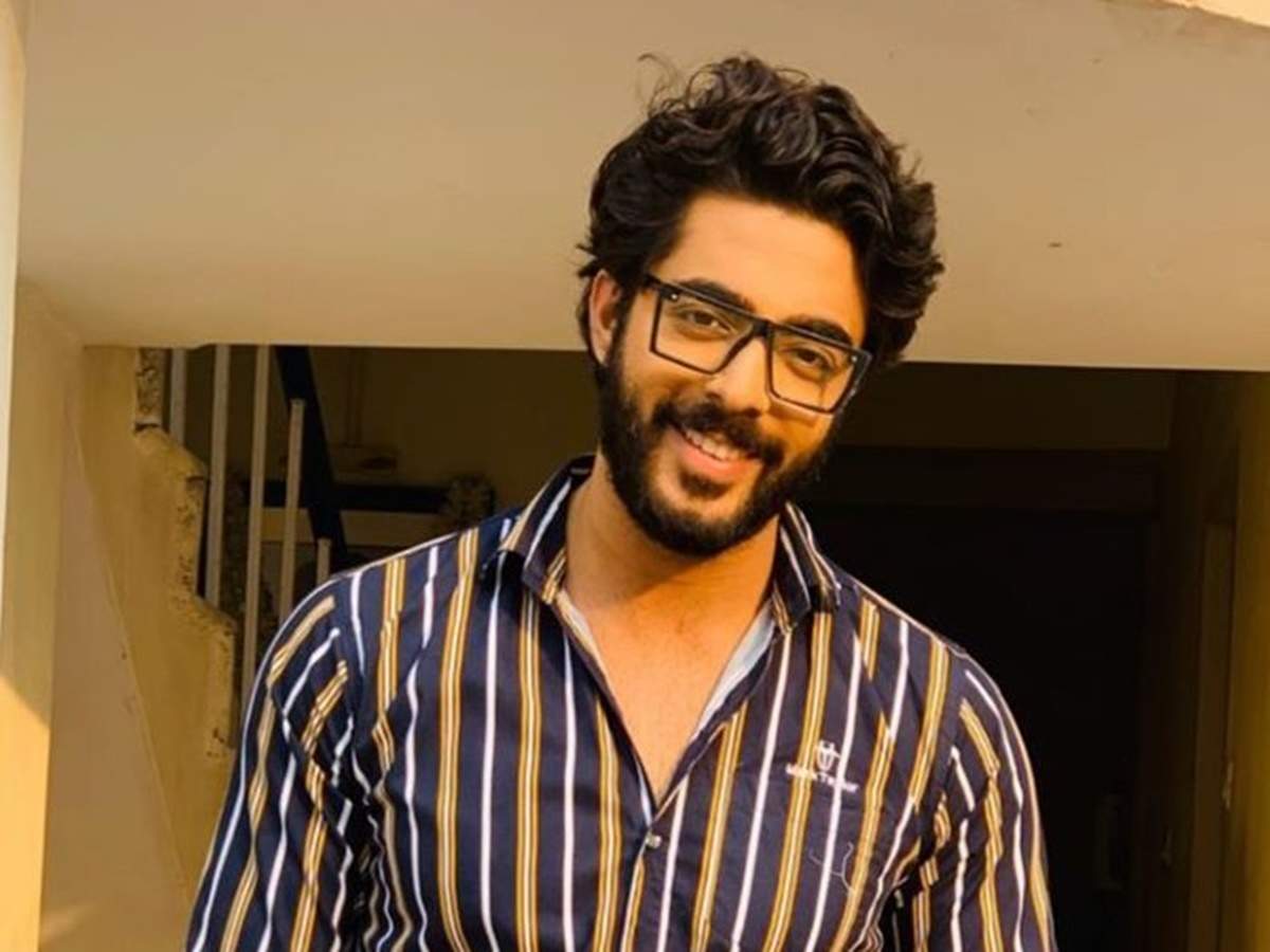 Krushal Ahuja has an important message for fans - Times of India