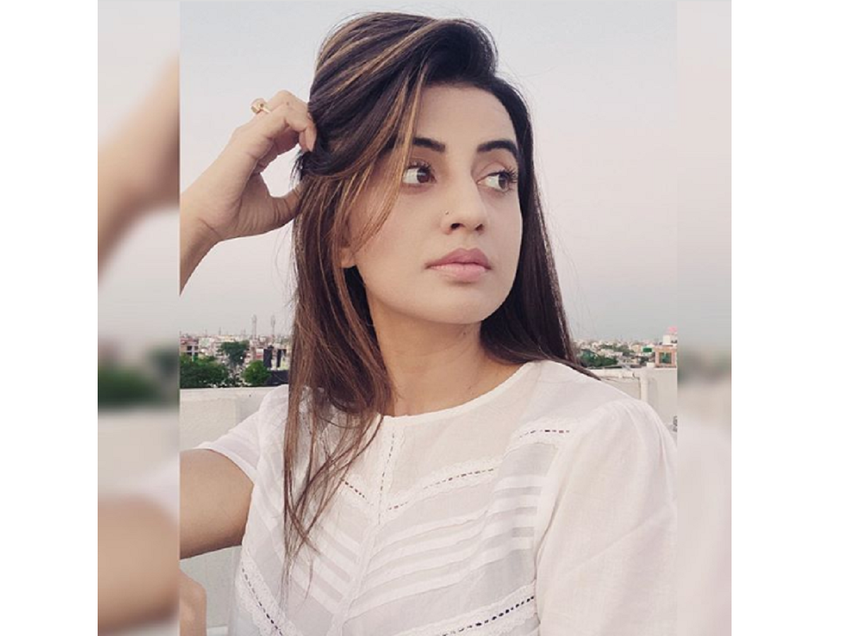 Akshara Singh looks fresh as a daisy in her white outfit | Bhojpuri Movie News - Times of India Akshara Singh looks fresh as a daisy in her white outfit | Bhojpuri Movie News - Times of India
