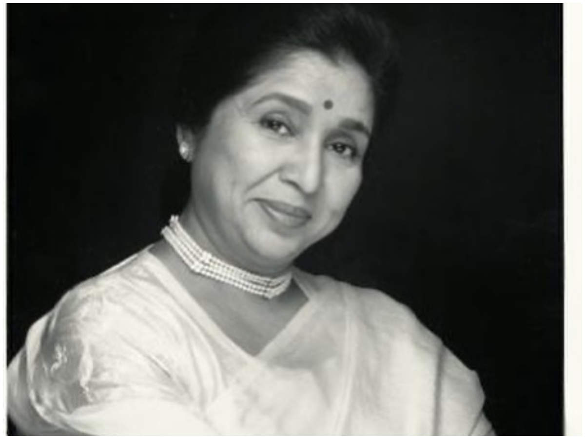 Hindustani Classical Music And Everything   Todays Fan Art by Shri  Nagnath Mankeshwar From Mumbai  A beautiful Charcoal Paper Sketch of  Legendary Indian playback singer Smt Asha Bhosle Ji by