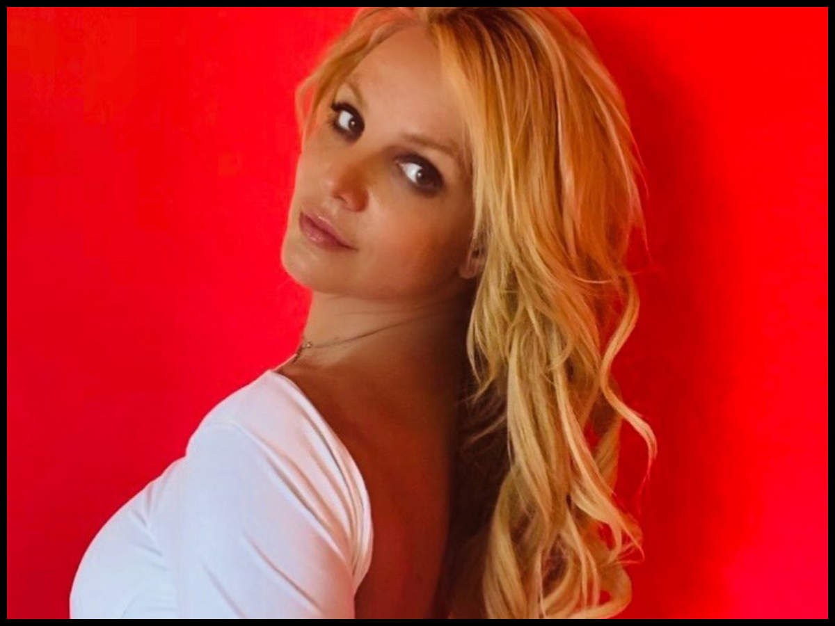Britney Spears celebrates 20th anniversary of 'Oops!... I Did It Again'  album | English Movie News - Times of India