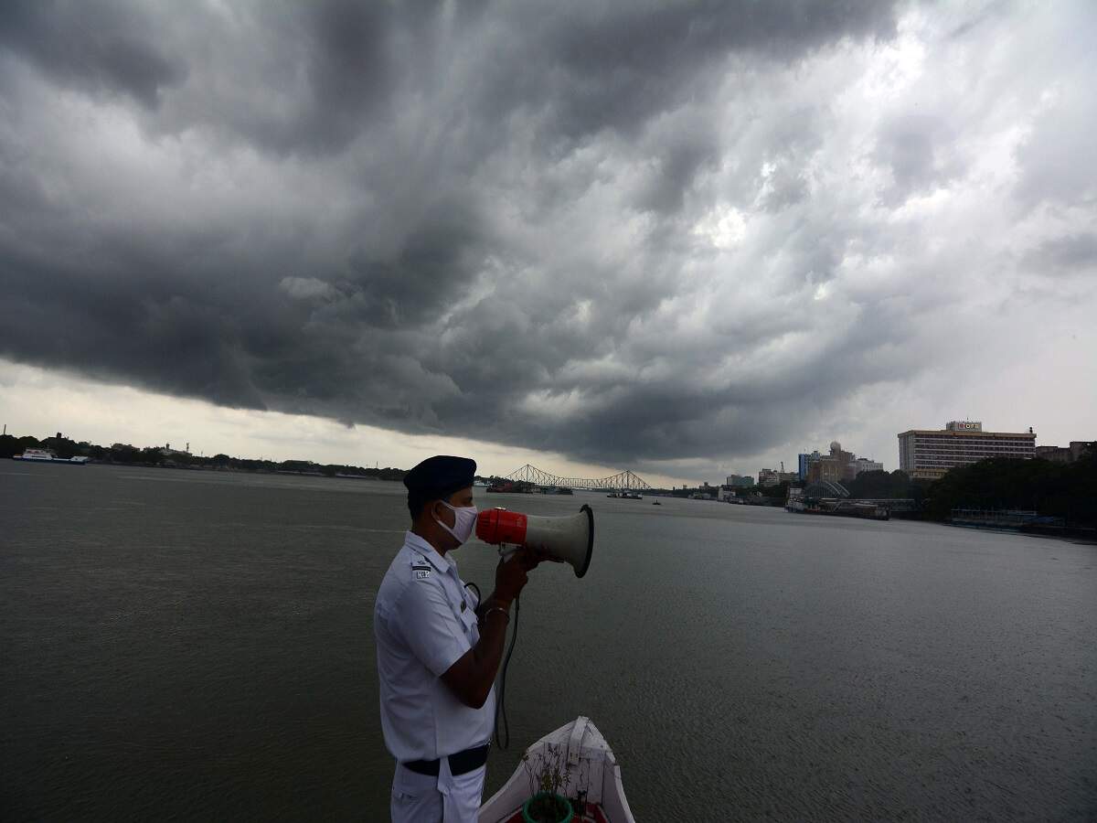 Live updates: Amphan turns into Super Cyclone