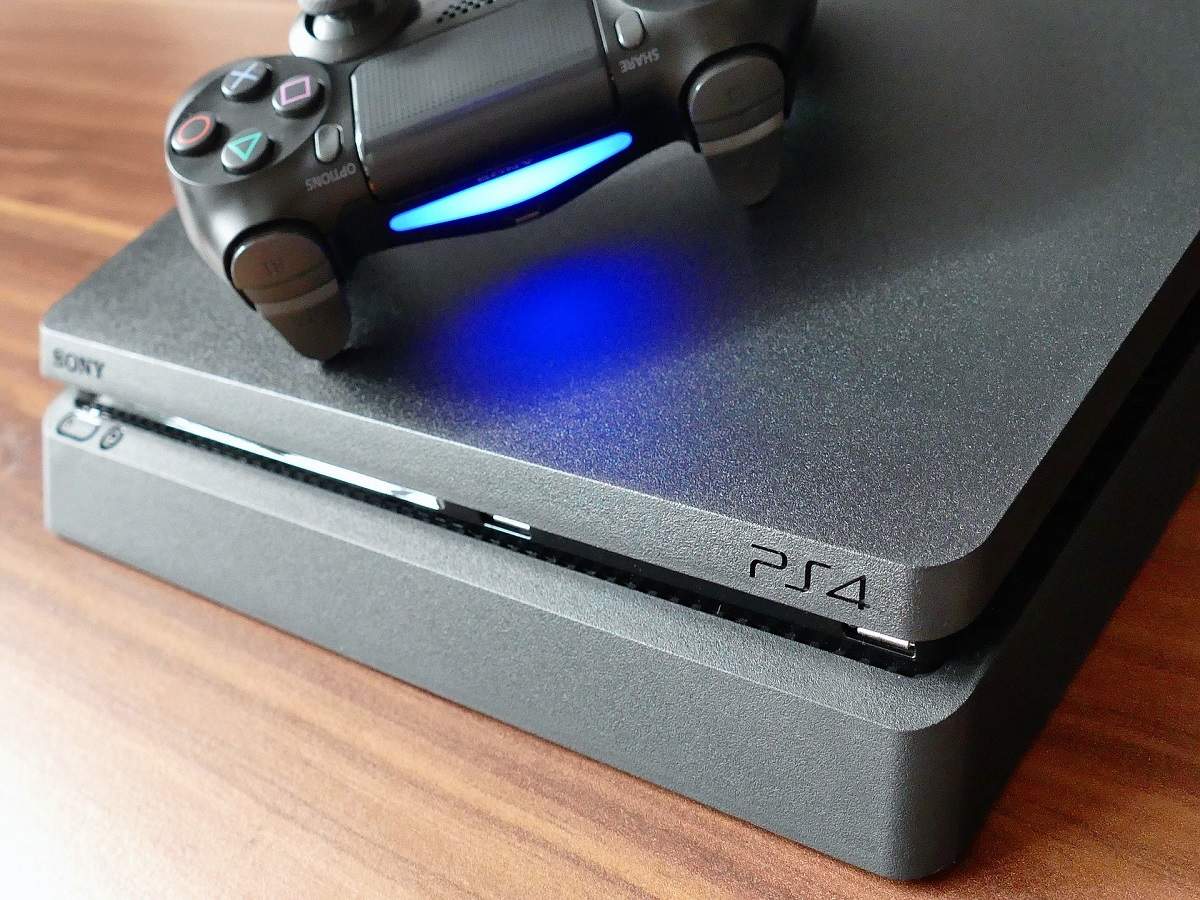 sony ps4 pro 1tb console with one additional controller pasted outside box