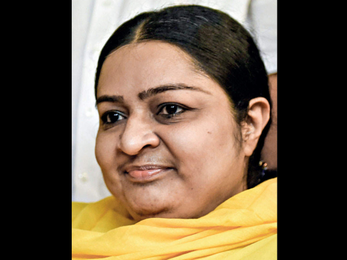 Niece Seeks Aiadmk Cadres Help To Stake Claim To J Jayalalithaa S