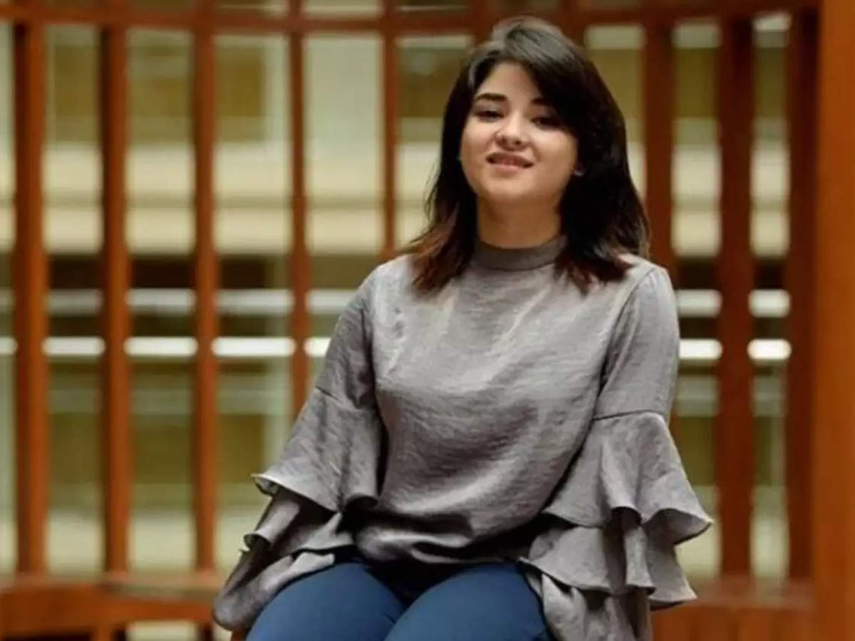 Zaira Wasim deletes Twitter and Instagram account after social media row |  Hindi Movie News - Times of India