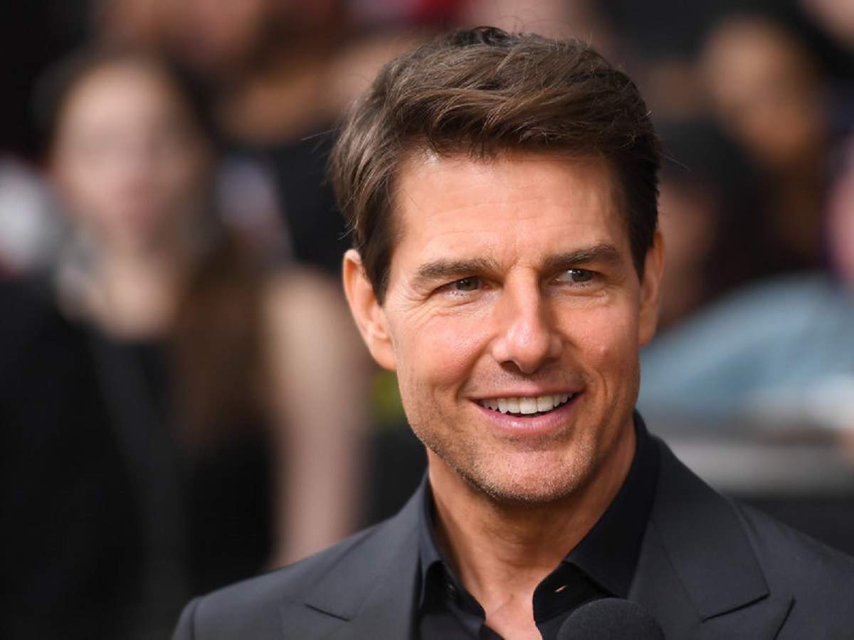 Tom Cruise sporting a haircut with an elongated fringe