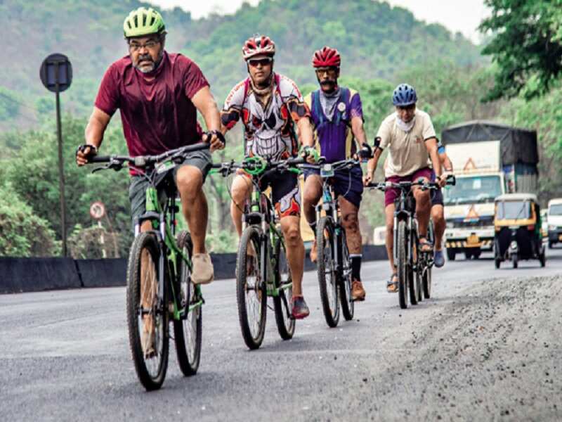 Maharashtra: Report gives cycling a thumbs up for social distancing on the  road | Mumbai News - Times of India