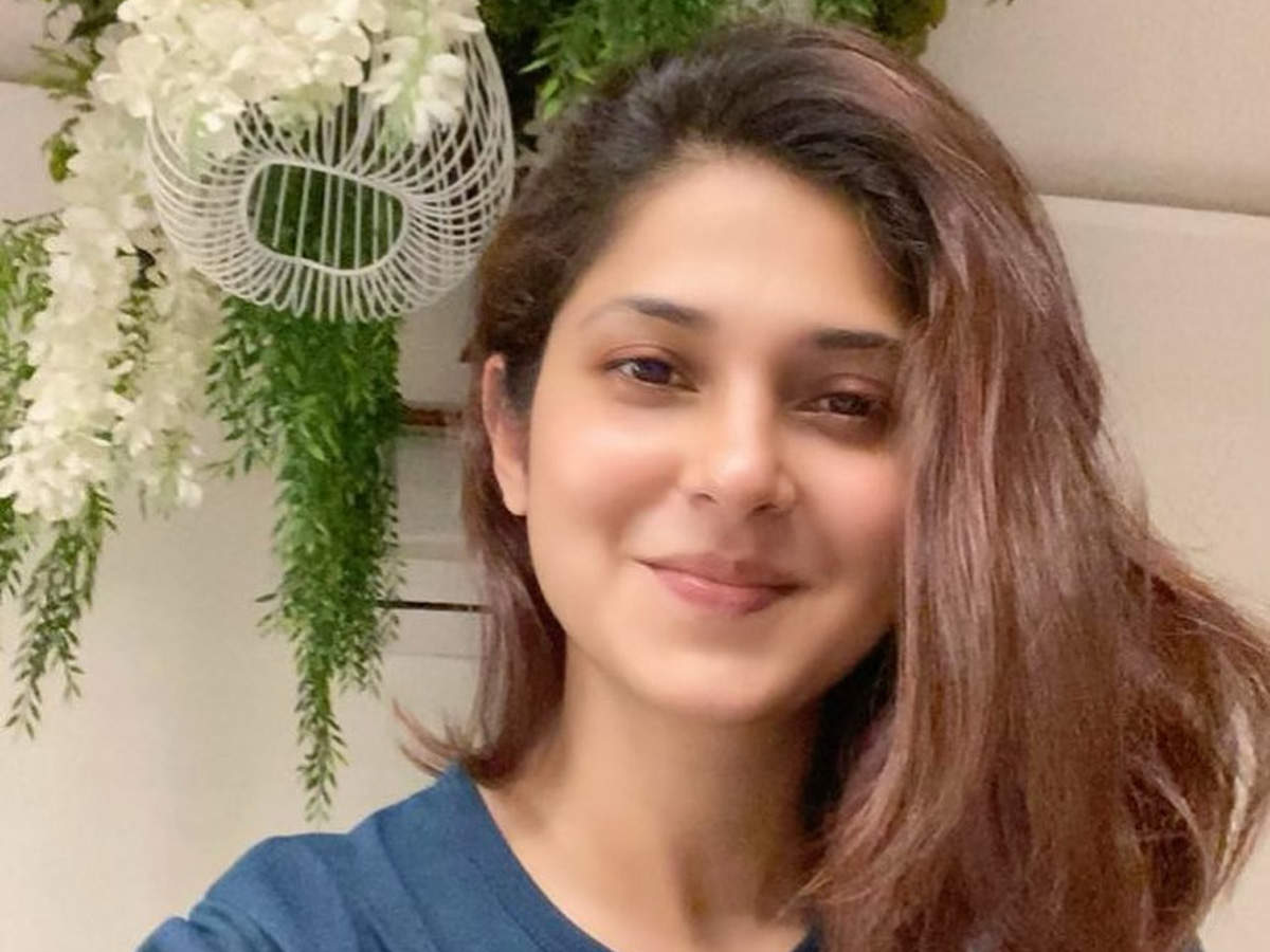 Beyhadh 2's Jennifer Winget ends her social media detox - Times of India