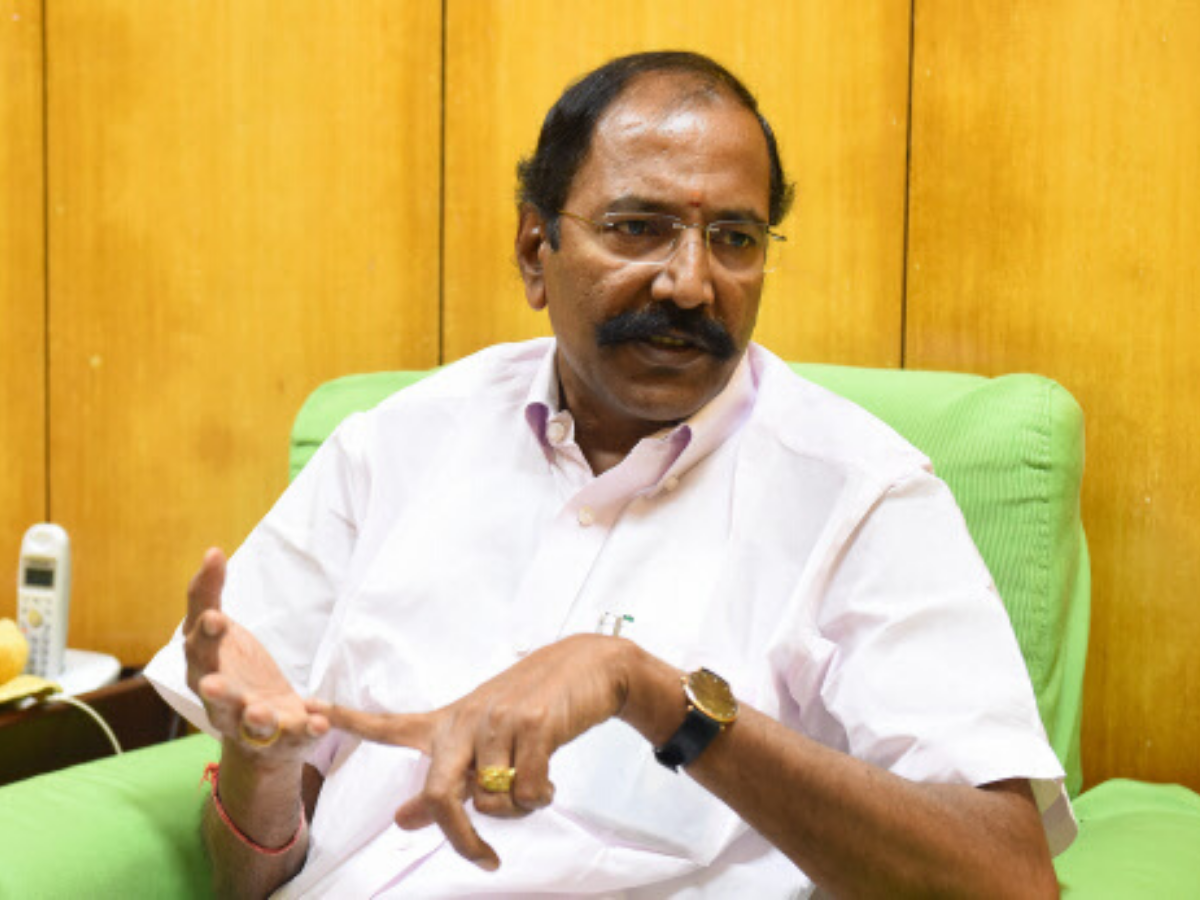 P Thangamani: Tamil Nadu power minister P Thangamani tests positive for  Covid-19 | Chennai News - Times of India
