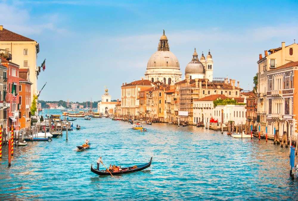 Venice reduces carrying capacity of gondolas, as tourists have grown ‘overweight’