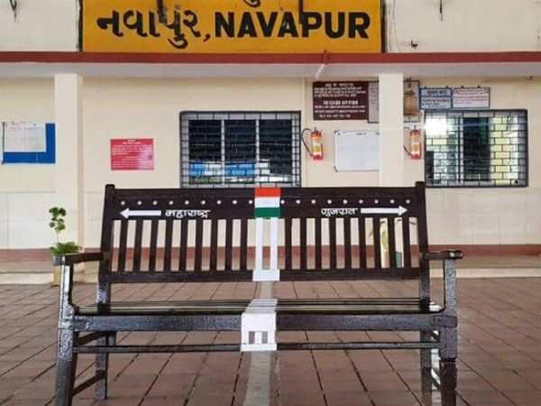 This railway station’s bench is situated Gujarat and Maharashtra at the same time