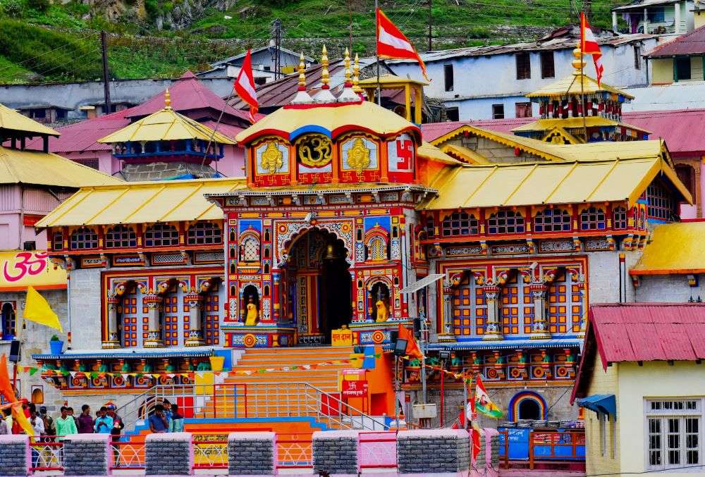 Uttarakhand Char Dham Yatra: Pilgrims from other states now allowed, but COVID-19 report mandatory