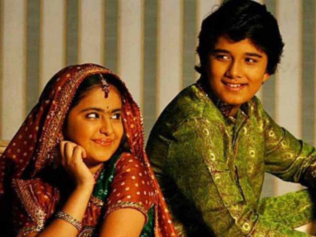 Avika Gor wishes her Balika Vadhu co-star Avinash Mukherjee on his  birthday, calls him 'nakte bandar' - Times of India