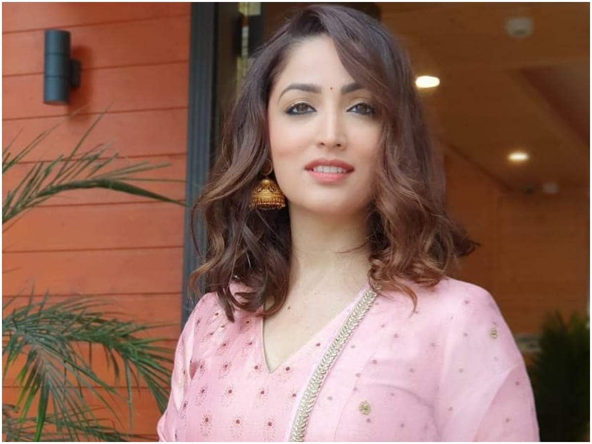This pic of Yami Gautam is all about spreading cheer | Hindi Movie News -  Times of India