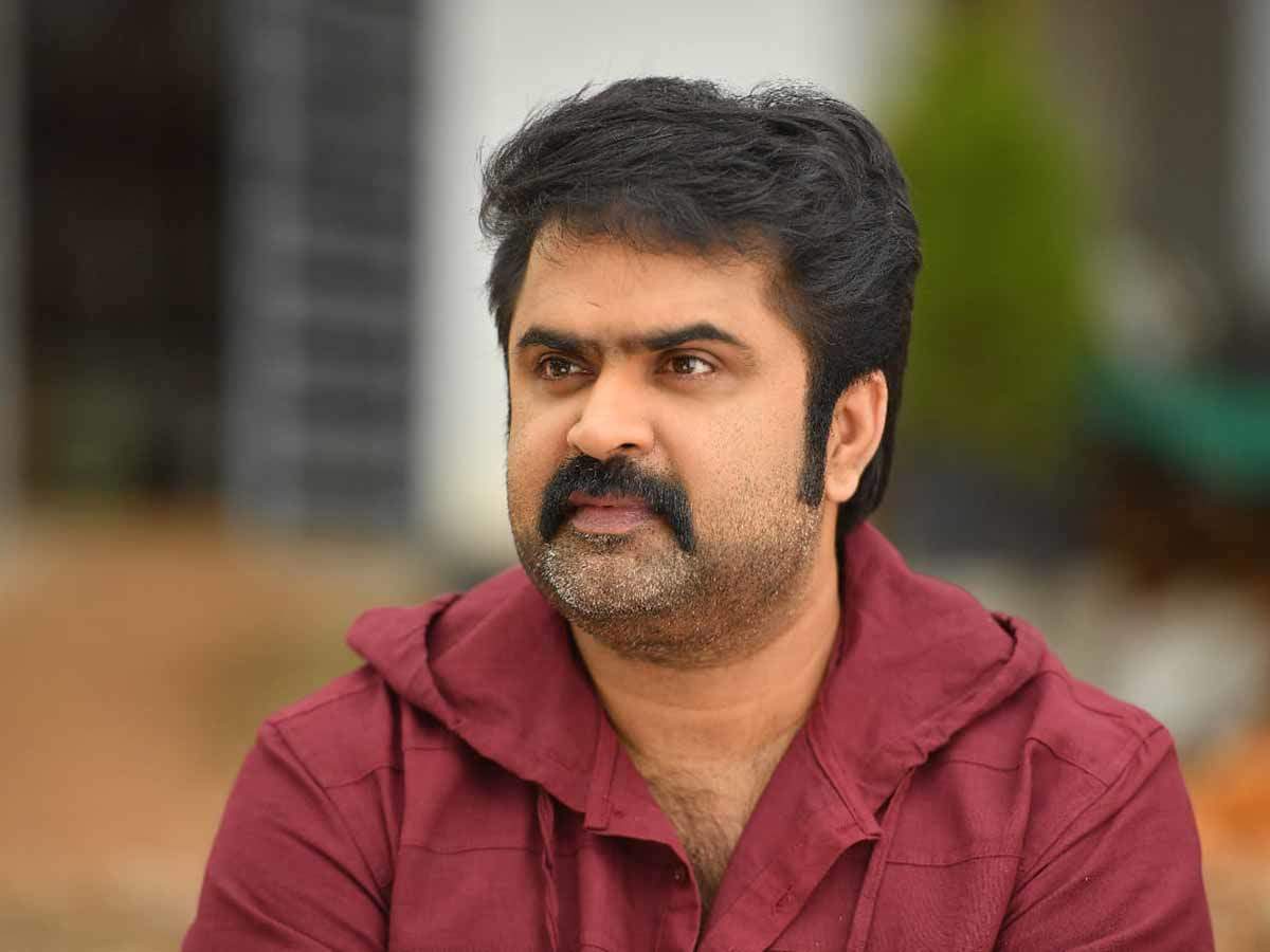 Anoop Menon urges people to consider waterways to ditch Kochi traffic |  Malayalam Movie News - Times of India