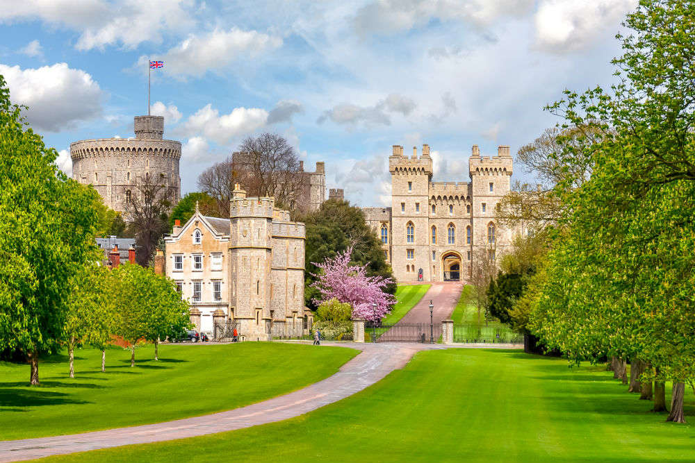 Queen Elizabeth’s Windsor Castle’s garden opens to the public after 40 years