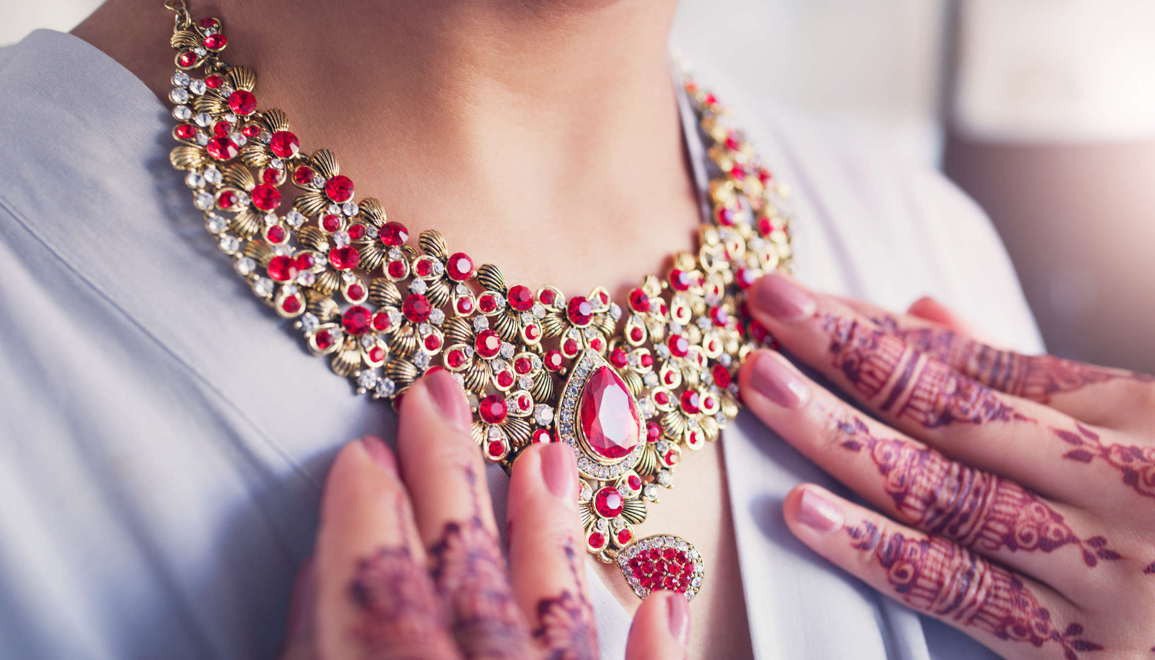 Must-have jewellery pieces for millennial brides - Times of India