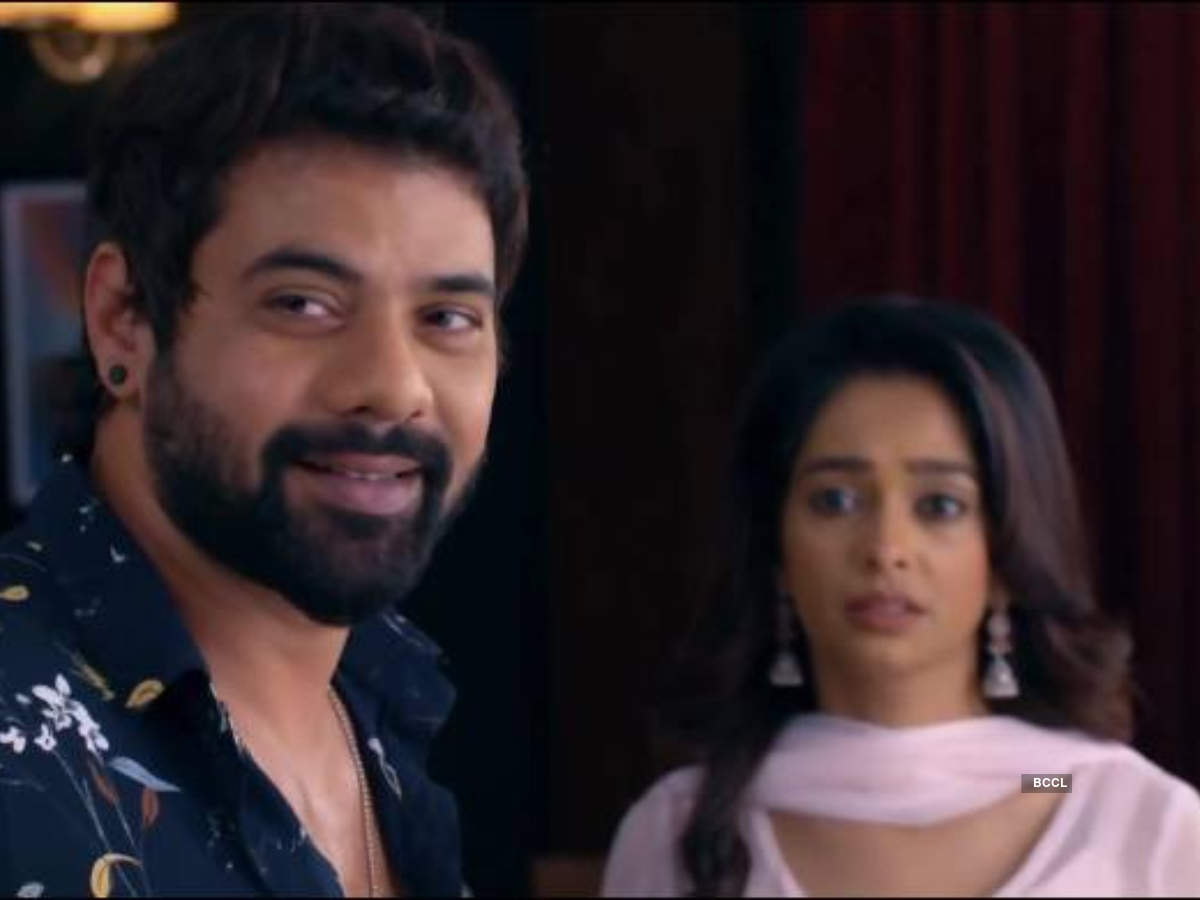 Abhi And Ranbir Nab The Thieves Kumkum Bhagya 18th August 2020 Written Kumk...