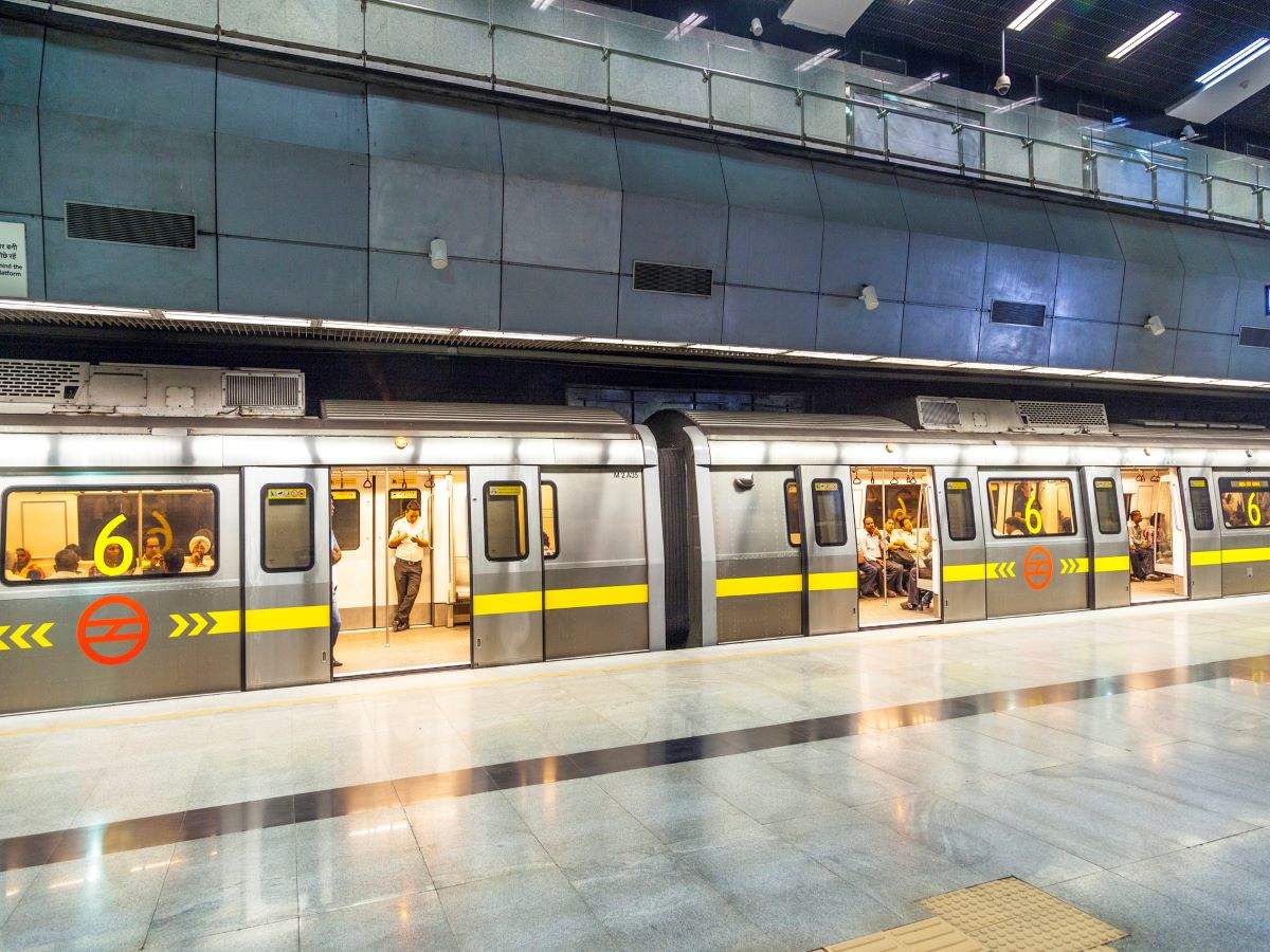 Delhi Metro to ease contactless travel: Smart cards with automatic top-up facilities in order