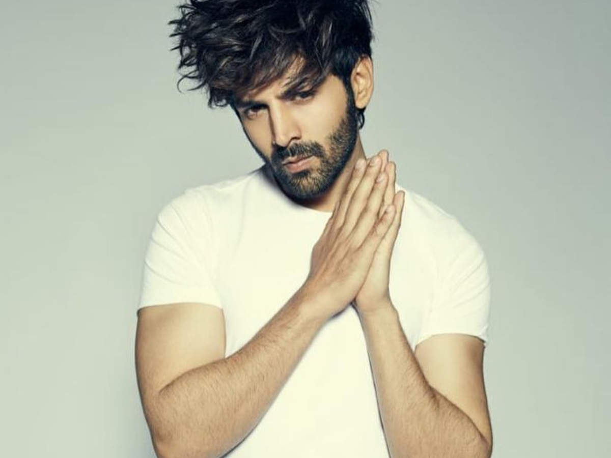 Fan Asks Kartik Aaryan About His Grey Hair Gets A Hilarious Reply From The Actor Read Details Hindi Movie News Times Of India