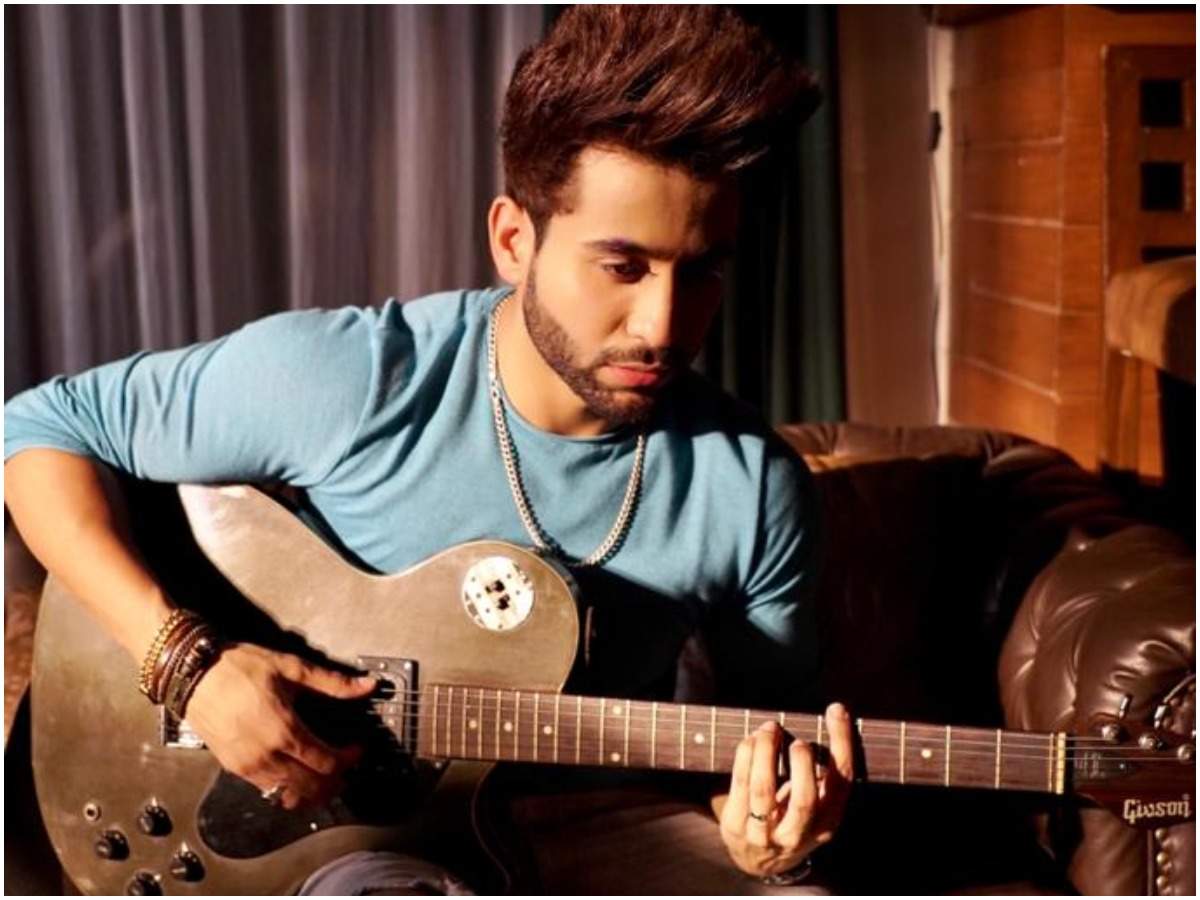 Madhav Mahajan Is Learning To Play The Guitar And Loves It Hindi Movie News Times Of India