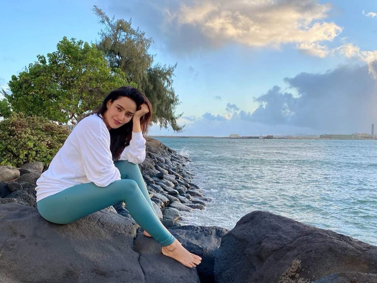 Neha Sharma Here S Neha Sharma S Throwback Posts From Her Trip To Hawaii Hindi Movie News Times Of India