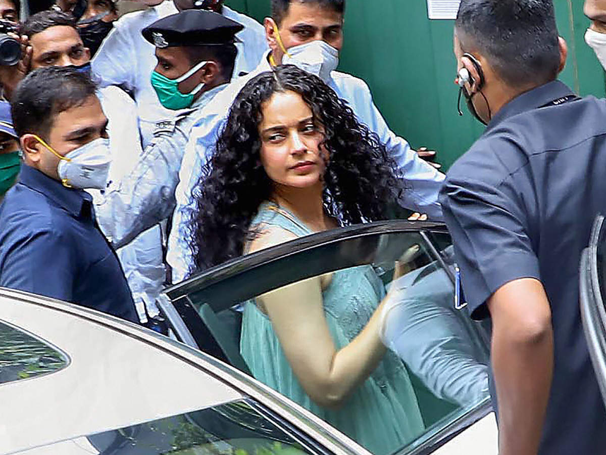 Live: Complaint against Kangana over her remarks