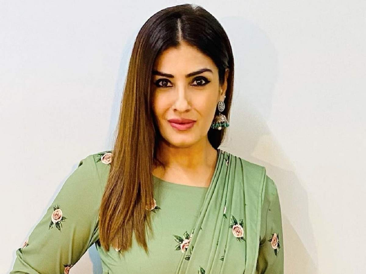 Raveena Tandons hairstyle turn heads check out picture here  NewsTrack  English 1