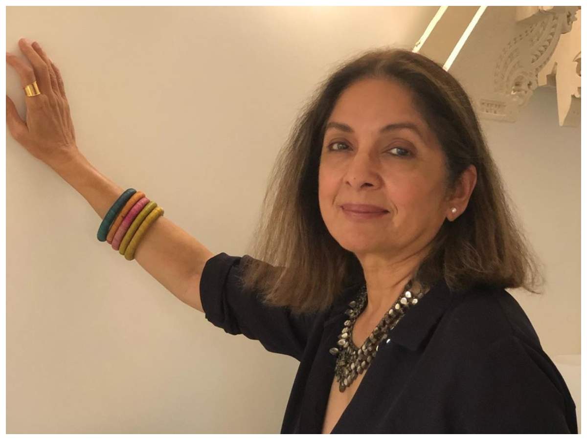 Neena Gupta dolls up for at-home photoshoot; her relatable caption wins over the Internet | Hindi Movie News - Times of India