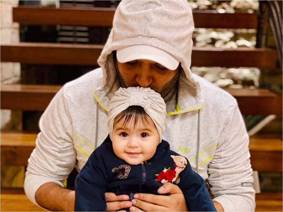 Kapil Sharma Shares Adorable Pictures Of His Baby Girl Anayra On The Occasion Of Daughter S Day Times Of India