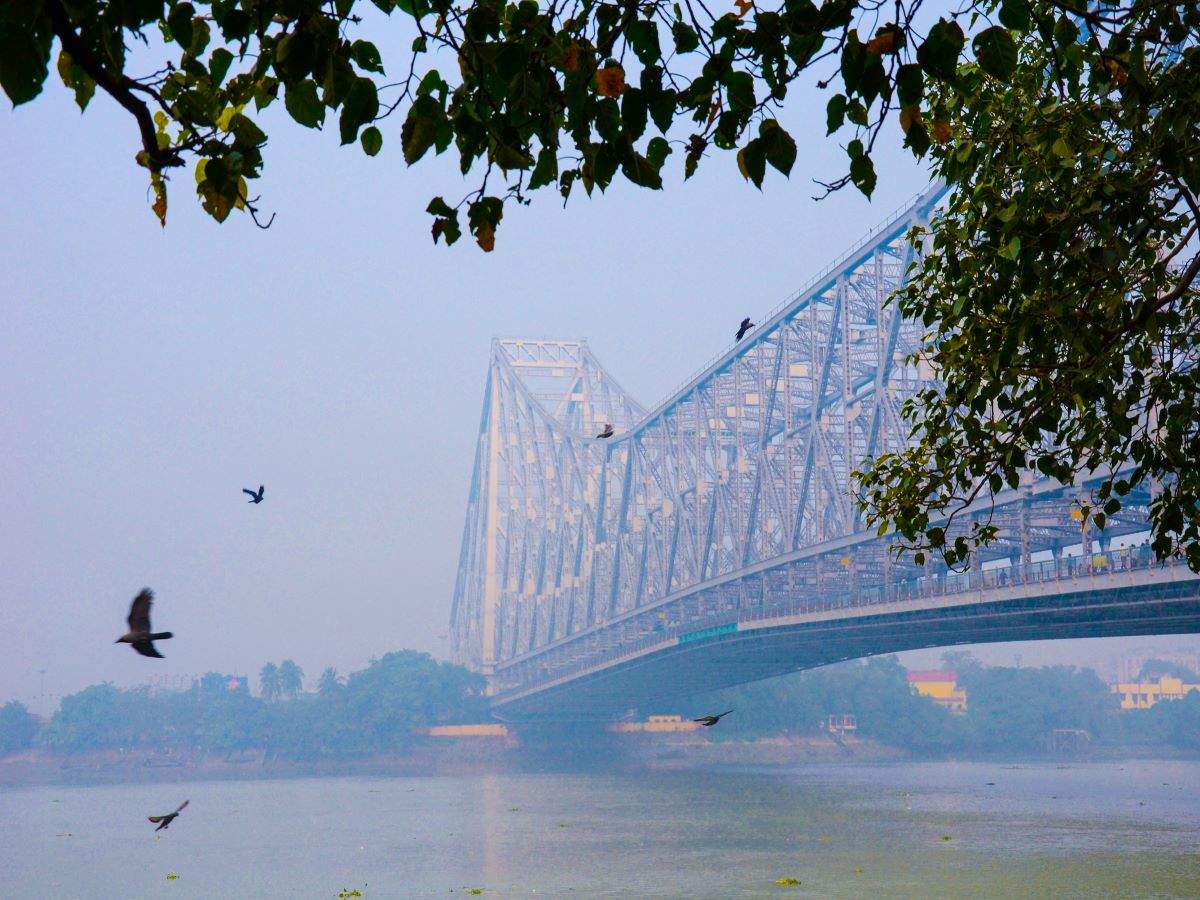 Kolkata: Hop on this stunning 90-min cruise ride on Hooghly river