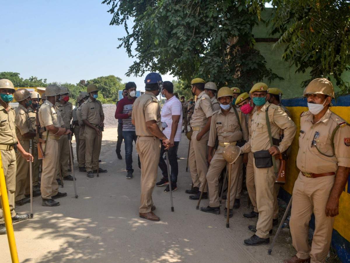 Live: TMC MPs stopped from entering Hathras