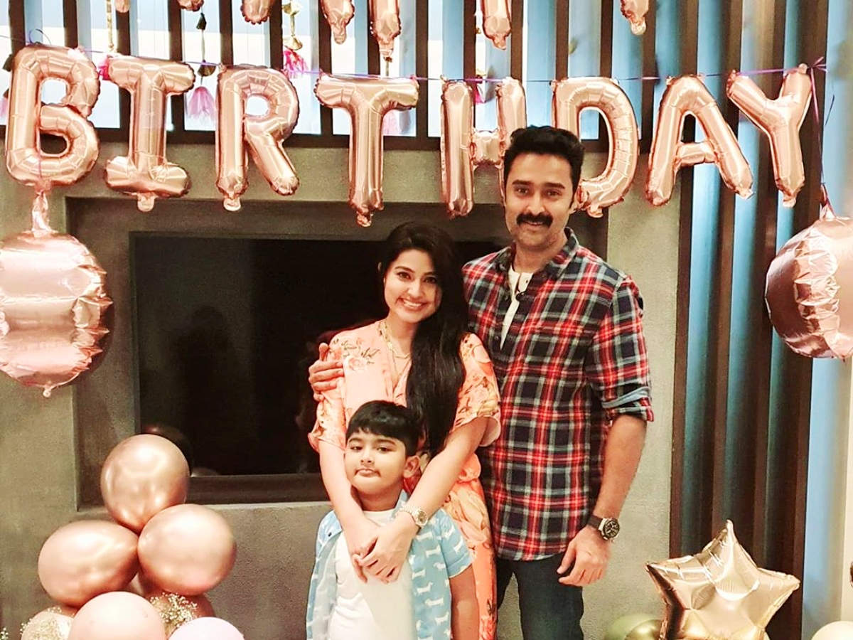 Actress Sneha's son's birthday celebration pics go viral
