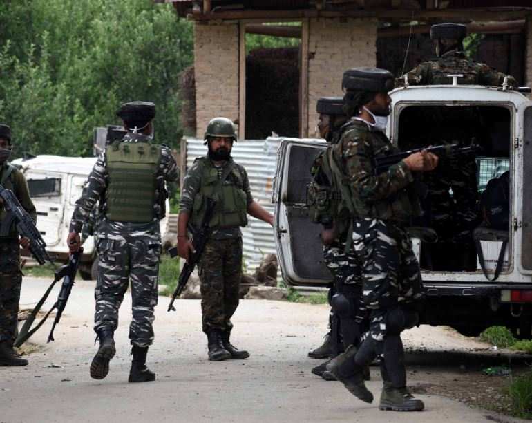 Soldiers at encounter site in south Kashmir's Shopian (File photo)