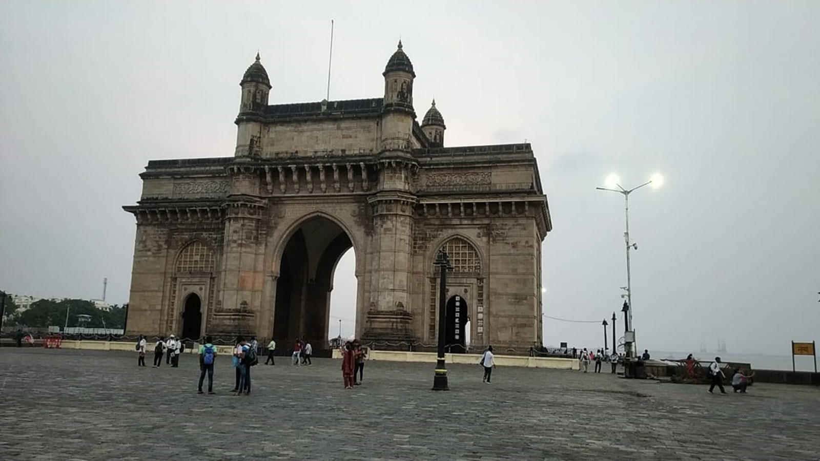 After months of being shut, the Gateway of India is finally open to  visitors | City - Times of India Videos