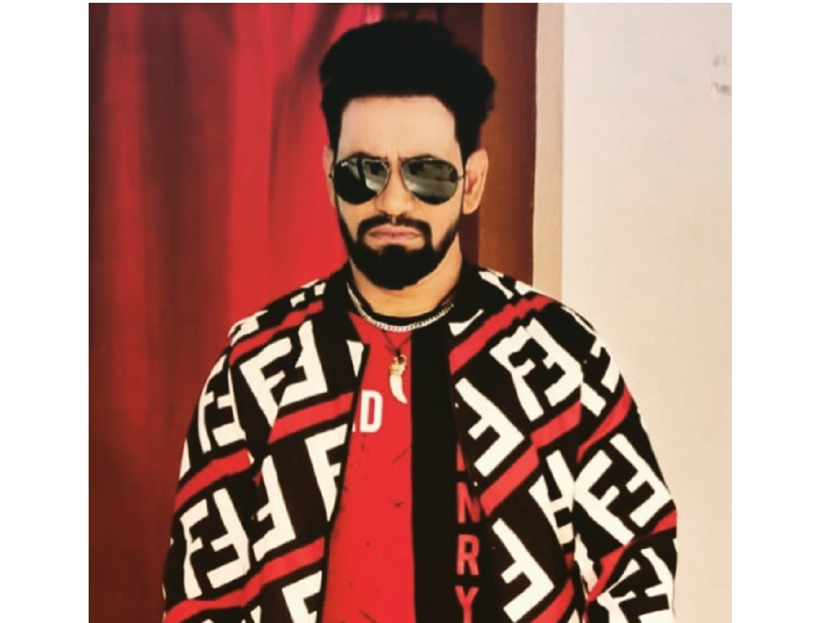 Aayi Milan Ki Raatu0027: Nirahua shares his uber-cool picture from the