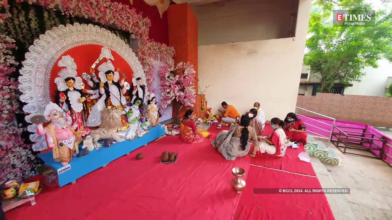 Pune's Bangiya Sanskriti Samsad's Shashti puja is a low-key affair this  year | City - Times of India Videos