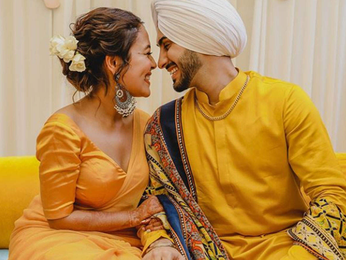 WATCH: Inside videos from Neha Kakkar's intimate wedding to ...